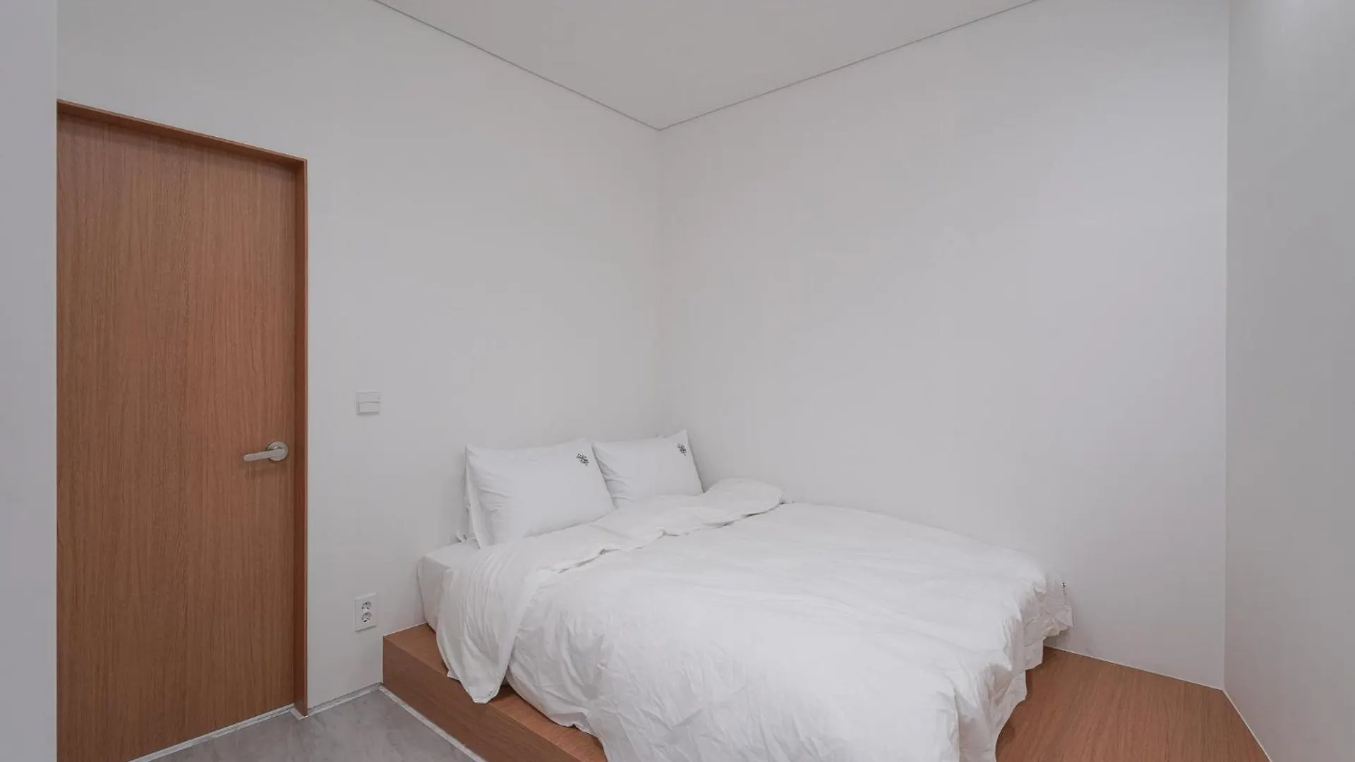 Stay Blossom Busan Hostel