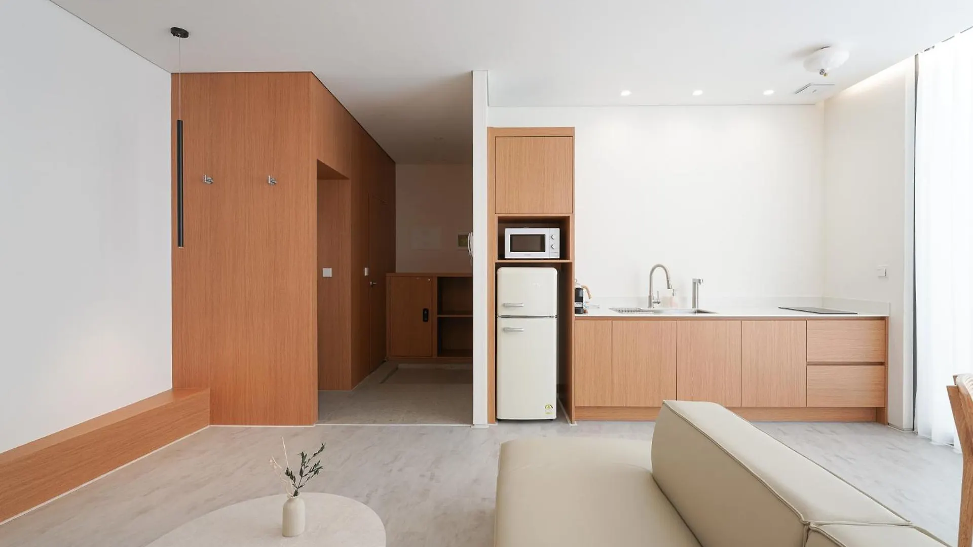 Stay Blossom Busan Hostel